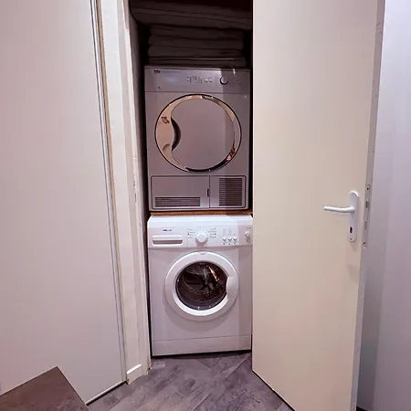 Studio, Terrasse & Cathedrale Apartament *